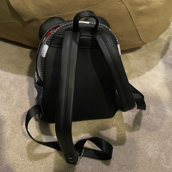 Loungefly Minnie Mouse Backpack - Picture 5 of 6